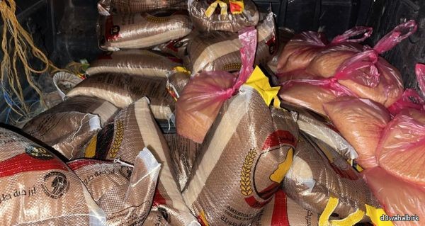 جمعية الدعوة تكمل توزيع 420 كيس أرز من زكاة الفطر على مستفيديها
