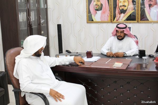 قام رئيس مجلس الإدارة لجمعية الدعوة بمحافظة البرك بزيارة لمقر جمعية البر الخيرية بالمحافظة ،