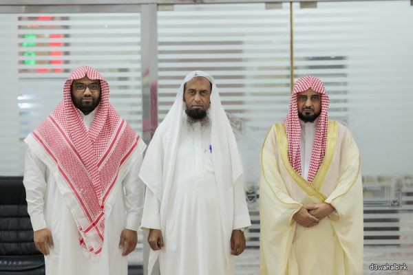 رئيس مجلس الإدارة يستقبل الشيخ علي أحمد آل مطري في زيارته الدعوية لمحافظة البرك